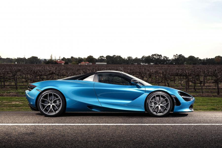  McLaren 720S Spider 2019 года  (AU) (фото 9 из 18)